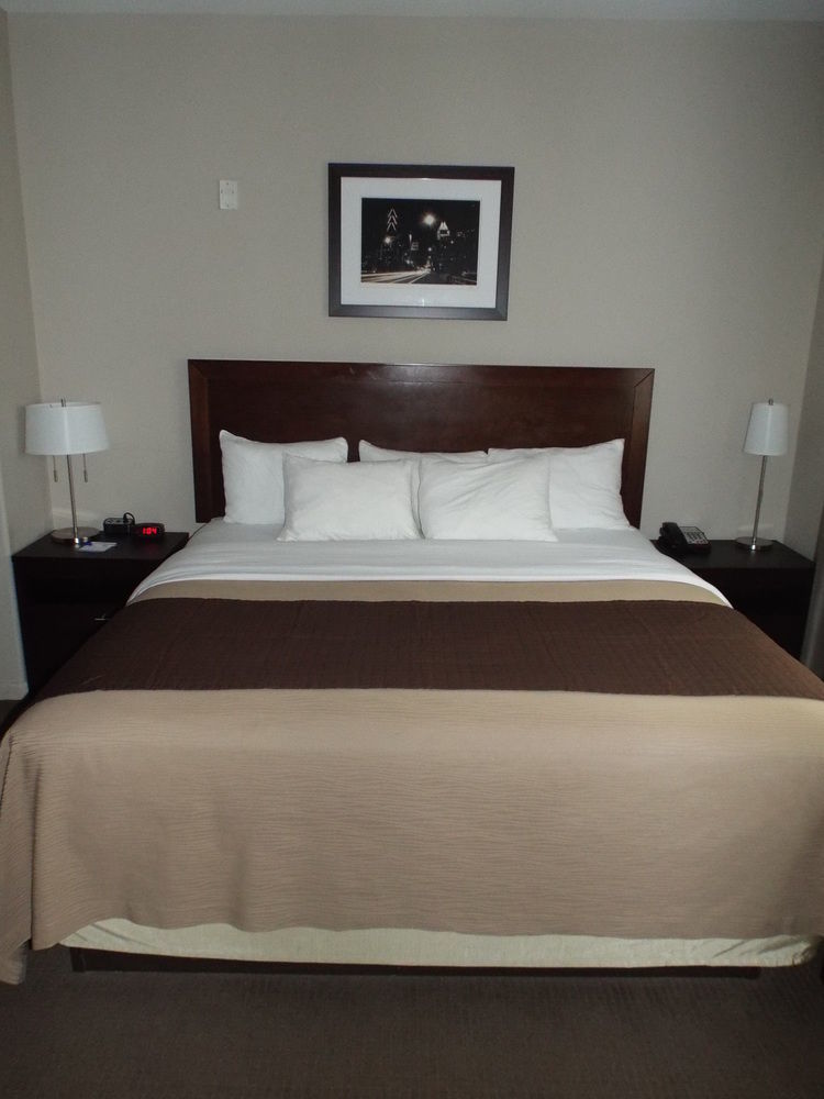Baymont By Wyndham Columbus Hotel Exterior photo